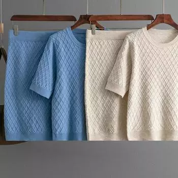 2024 Новые комплекты юбок Европейские и американские комплекты из двух предметов Женские наряды Летний однотонный костюм Юбка Круглый вырез Трикотажная юбка One Size чёрный