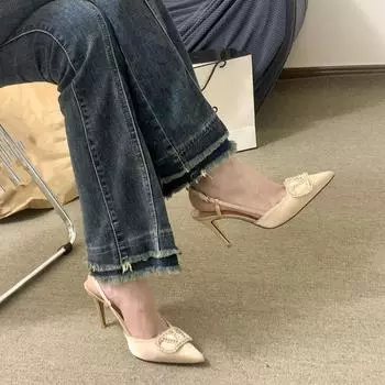 2024 новые летние туфли на высоком каблуке для женщин, тонкие каблуки, заостренные стразы, слово с сексуальными сандалиями женственность 34 чёрный