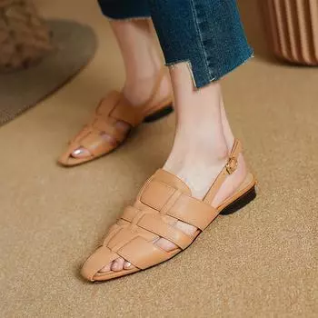 2024 Новые летние женские сандалии из натуральной кожи для женщин Туфли с квадратным носком на низком каблуке с закрытым носком Женские плетеные туфли с открытой пяткой 34 белый