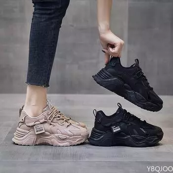 2024 Новые массивные теннисные кроссовки для женщин, модная сетчатая дышащая легкая легкая обувь для бега, женская обувь для папы на платформе 35 белый