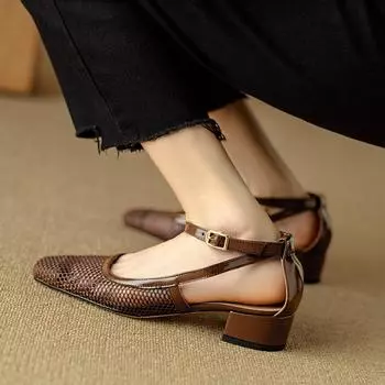 2024 Новые модные женские босоножки на высоком каблуке из натуральной кожи, туфли для вечеринок, женские туфли на каблуке-рюмочке, выпускные туфли, офисная сетчатая обувь 34 чёрный