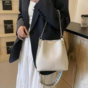 2024 Новые нишевые высококачественные ретро-сумки большой вместимости, модные и минималистичные, сумки через плечо на одно плечо, трансграничные поставки