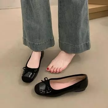 2024 Новые популярные женские туфли Slip-on Женские туфли на плоской подошве Повседневные туфли на плоской подошве Разноцветные туфли Slip-on Мягкая подошва 35 чёрный