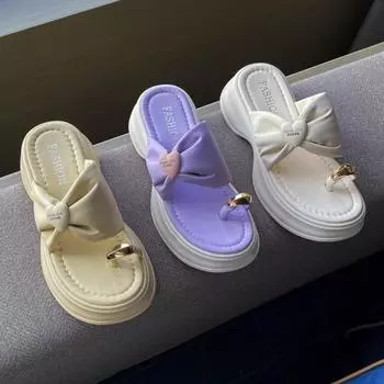 2024 Новые прибрежные пляжные сандалии на толстой подошве, универсальные тапочки с бантом в стиле феи для летней верхней одежды 35 бежевый