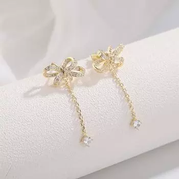 2024 Новые серьги-бабочки «Французский супер-фея» Темпераментные модные серьги Женские серьги из циркония Серебряные иглы золотой