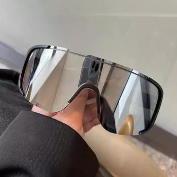 2024 Новые сверхлегкие очки для верховой езды для женщин, устойчивые к ультрафиолетовому излучению, солнцезащитные очки с большой оправой, спортивные очки для защиты глаз от ультрафиолета UV400, велосипедные очки черный серый