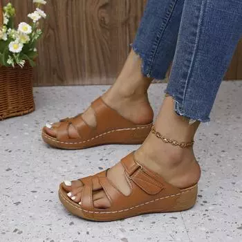 2024 новые тапочки на толстой подошве с полым каблуком-танкеткой, шлепанцы большого размера, женская обувь, модные сандалии с рыбьим ртом 36 чёрный