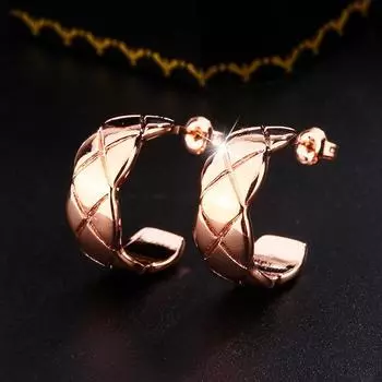 2024 Новые винтажные серьги-гвоздики с бриллиантами для женщин Классические геометрические серьги для женщин Ювелирные изделия из розового золота Подарок на годовщину золотой