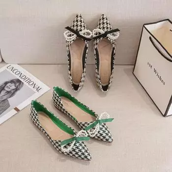 2024 Новые женские элегантные туфли на плоской подошве с острым носком, женские повседневные туфли с блестящим жемчугом и бантом на низком каблуке, женские повседневные мягкие дизайнерские туфли большого размера 33 чёрный