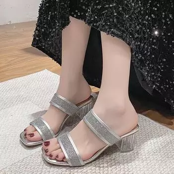 2024 Новые женские босоножки для лета на открытом воздухе, модные туфли на среднем каблуке, две одинаковые босоножки на толстом каблуке, женская обувь на высоком каблуке 35 серебряный