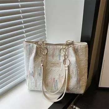 2024 новый иностранный стиль сумка-тоут большой вместимости сумка через плечо персонализированная модная летняя сумка для отдыха тренд чёрный