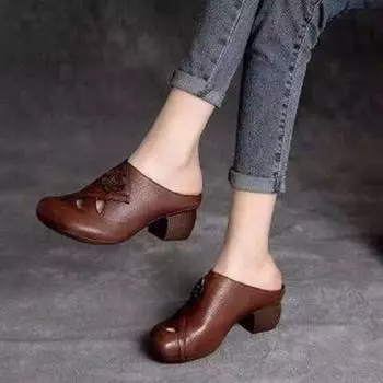 2024 Новый модный тренд женские босоножки с рыбьим ртом тапочки толстый каблук цветок средний квадратный каблук женские тапочки Baotou 35 коричневый