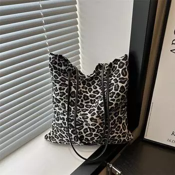 2024 новый нишевый дизайн простая сумка-тоут с леопардовым принтом женская повседневная легкая роскошная модная трендовая сумка через плечо подмышку хаки