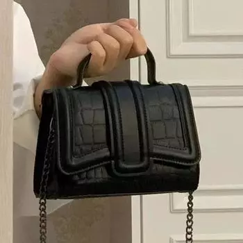2024 новый нишевый дизайн женская сумка мода легкая роскошная сумка-мессенджер тренд универсальная женская сумка нишевая чёрный