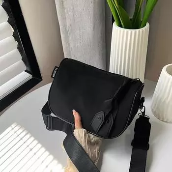 2024 новый повседневный большой вместительный тренд красивая маленькая квадратная сумка персонализированная текстура сумка через плечо женская сумка прилив чёрный