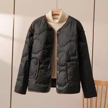 2024 новый свободный темперамент модный маленький цвет контрастный короткий легкий вниз женский V-образный вырез мода S