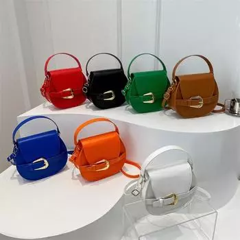 2024 однотонная повседневная весенняя новая модная повседневная сумка в иностранном стиле, популярная в этом году сумка-седло через плечо под мышкой чёрный