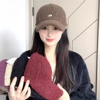 2024 осень и зима новая утолщенная теплая бейсболка из овечьей шерсти для мужчин и женщин с вышивкой в виде маленькой лисы прилив M54-60cm белый