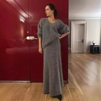 2024 осень и зима новая женская одежда ленивый V-образный вырез свитер юбка рыбий хвост комплект имитация норки вязаная одежда One size серый