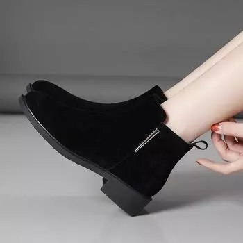 2024 осень и зима новые ботинки Martin средний каблук толстый каблук матовая кожа британский стиль тонкие ботинки Chelsea женские бархатные короткие ботинки 35