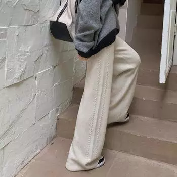 2024 осень и зима новый твист свободные и тонкие утолщенные шерстяные трикотажные прямые широкие брюки с высокой талией женские One size абрикосовый