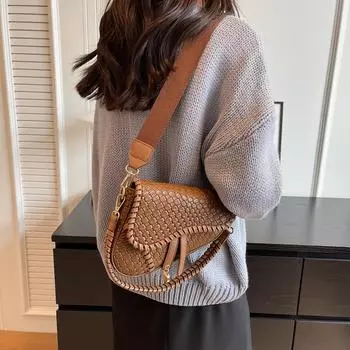 2024 осень новая сумка через плечо модная женская сумка модная плетеная ретро женская сумка сумка-мессенджер чёрный