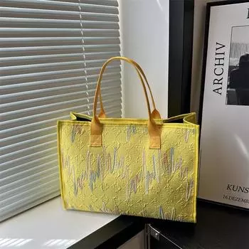 2024 осень новый нишевый дизайн повседневный тренд сумка подмышку иностранный стиль персонализированная модная сумка через плечо для поездок на работу чёрный