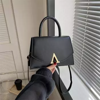 2024 осень новый нишевый дизайн сумка повседневная маленькая квадратная сумка женская сумка через плечо модная однотонная сумка чёрный