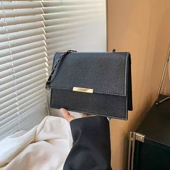 2024 осень новый тренд повседневная мода простая маленькая квадратная сумка ретро нишевый дизайн персонализированная сумка через плечо чёрный