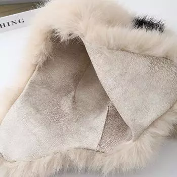 2024 осень-зима новая женская однотонная симпатичная плюшевая шапка студенческая шерстяная защитная шапка для ушей теплая холодная шапка чёрный