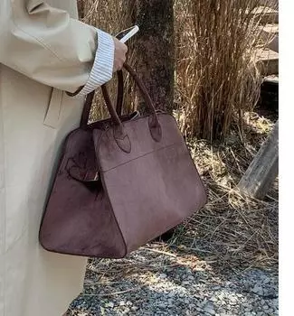 2024 осень зима новая женская сумка через плечо модная матовая сумка через плечо простая и универсальная сумка модный дизайн сумка-тоут чёрный