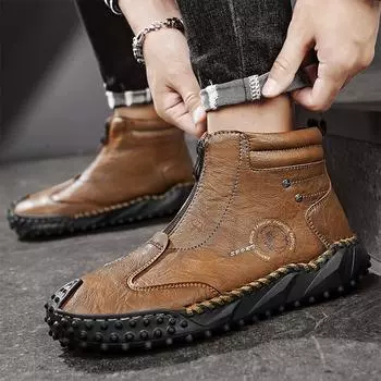 2024 Осенняя обувь для мужчин Ботильоны Модные высокие кожаные повседневные туфли Мужские зимние уличные теплые плюшевые походные ботинки 39 чёрный