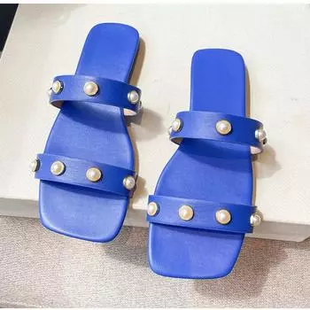 2024 Pearl Flat Slippers Женская мода Повседневная пляжная обувь Большой размер Однотонный дом 35