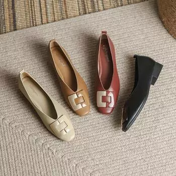 2024 популярные однотонные туфли с квадратной пряжкой, женские повседневные туфли Tongle College Wind с круглым носком и легким ртом, модные туфли на низком каблуке 34 чёрный