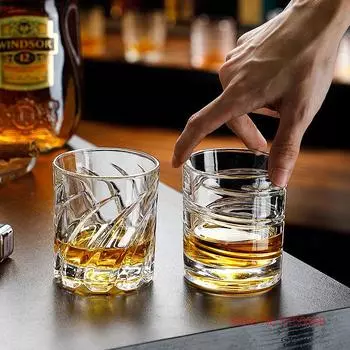 2024 Приятный стакан для виски Вращающийся сомелье Расслабленный хрустальный бокал для вина Старомодный Flow Shadow Чашка для виски Исцеляющая пивная кружка Bubble Glass