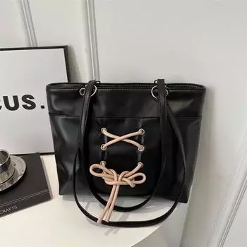 2024 ранняя весна новая контрастная цветная ретро модная сумка через плечо нишевая дизайнерская сумка женская сумка для отдыха пригородных поездок сумка-тоут прилив чёрный