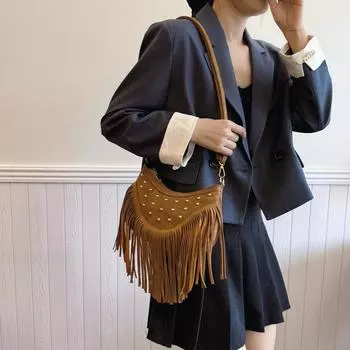 2024 ретро повседневная универсальная сумка-мессенджер с кисточками большой емкости с заклепками в стиле монгольского денима на одно плечо для женщин 23*17*28