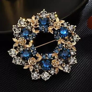 2024 Роскошная женская брошь-венок: Элегантная булавка для пальто и корсаж