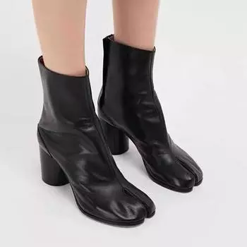 2024 Роскошные брендовые дизайнерские ботильоны с раздельным носком, новые модные женские ботинки на толстом круглом каблуке, зимние туфли-таби, короткие ботинки 35 коричневый