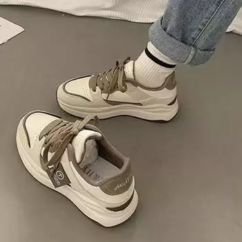 2024 Spring and Autumn New Light Daddy Shoes Flat Wide Feet Non-slip Leather Strap Strap Round Head Casual Shoes 35