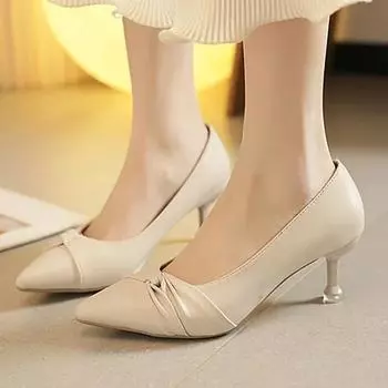 2024 Spring and Autumn New Pointed Shallow Mouth Pleated Thin Heels Fashion Casual Women s High Heels Large Women s Shoes 34-43 34 абрикосовый