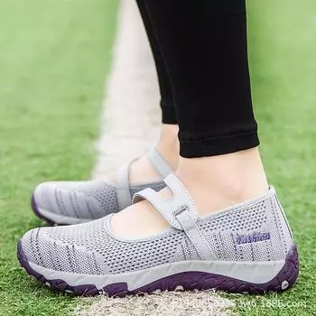 2024 spring and summer the elderly cloth shoes fly weaving mesh middle-aged and elderly shoes light walking mother shoes 36