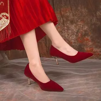 2024 spring new high-end red high heels Chinese Xiuhe wedding shoes thin heel pointed suede single shoes 34