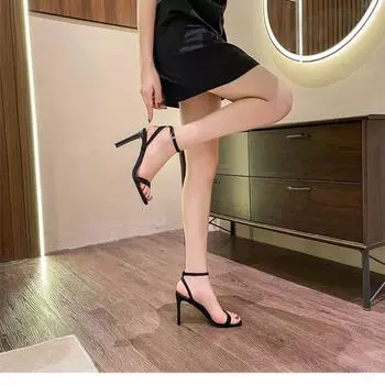 2024 Летние босоножки на низком каблуке Женский кожаный костюм Женская обувь Высокий каблук с острым носком Удобные новые толстые высокие каблуки для девочек 35 чёрный