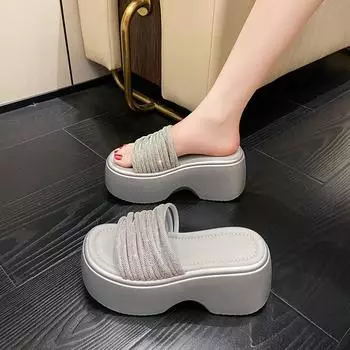 2024 Лето Сетевые Красные Тапочки Женские Нескользящие Шлепанцы На Платформе Губка Все Соответствующие Алмазные Пляжные Туфли 35 бежевый