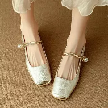 2024 Лето Новая модная верхняя одежда Женская обувь на высоком каблуке Цветная светлая задняя часть ремешка универсальная удобная женская одинарная обувь 35 бежевый