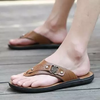 2024 Summer New Men s Flip-flops Hollow Out Breathable Outdoor Beach Shoes Anti-skid Soft Bottom Sandals Men s Shoes 39