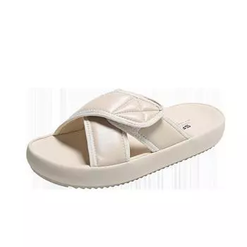 2024 Summer Women s Sandals New Network Red Thick Sole Comfortable Fashion Beach Soft Sole Slippers 35