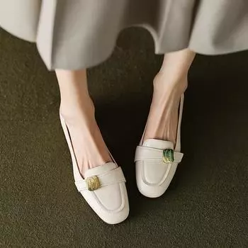 2024 Весна и лето Мода Новые французские ретро-стили женские туфли-лоферы с металлической пряжкой женские туфли на толстом каблуке кожаные туфли 40