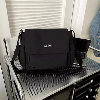 2024 Весна Новинка Студенческий Класс Одно Плечо Холщовая Сумка Через Плечо Корейская Версия Модная Повседневная Простая Милая Сумка Тоут белый